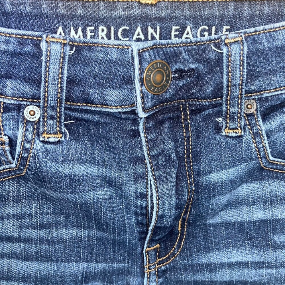 American Eagle Womens Next Level Stretch Denim Shorts Dark Wash Distressed Fraye